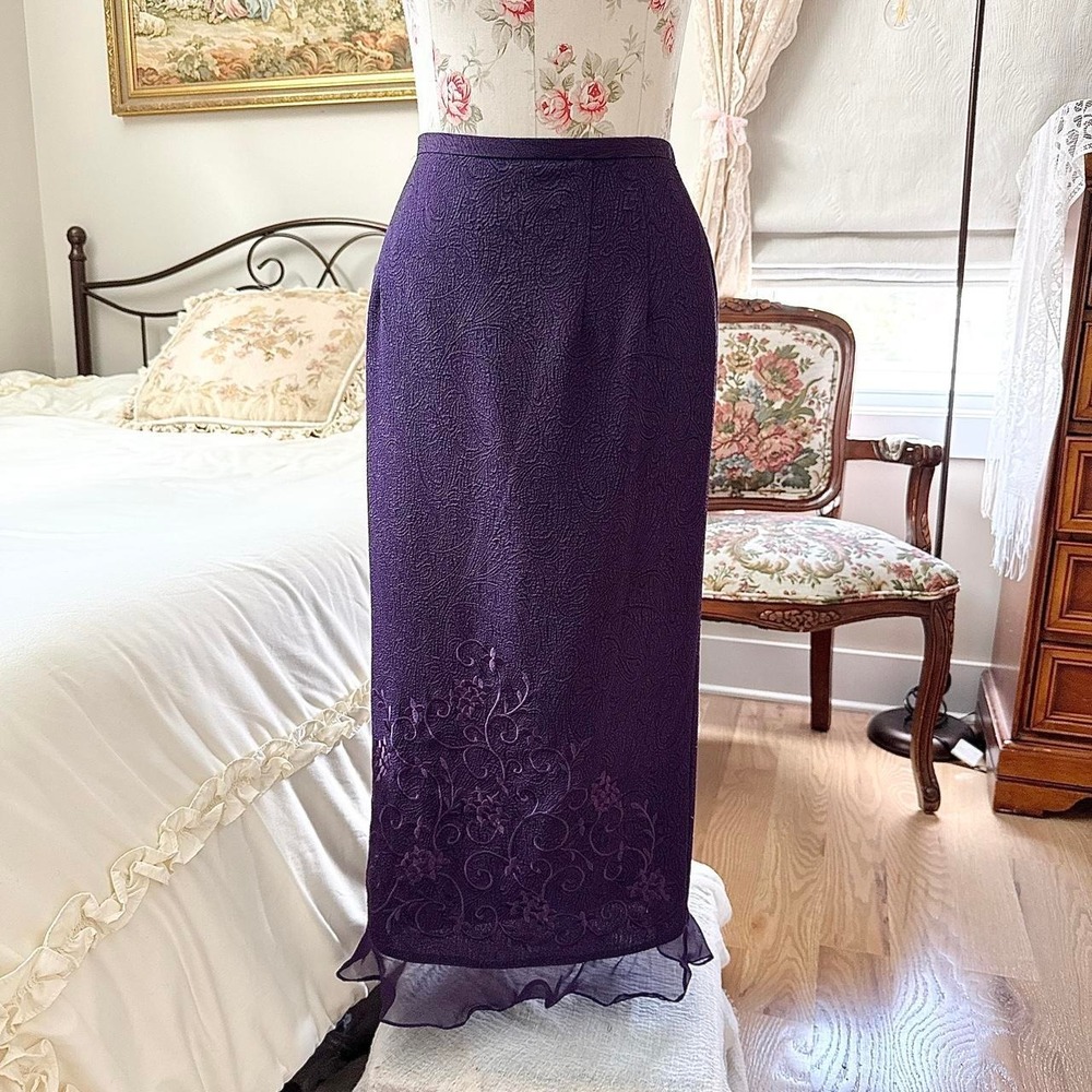 purple boho maxi skirt  80s Plaza South size 6 deep purple maxi skirt